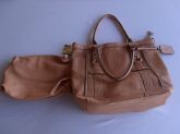 Bolsa Bege Grande c/ uma pequena dentro VV633